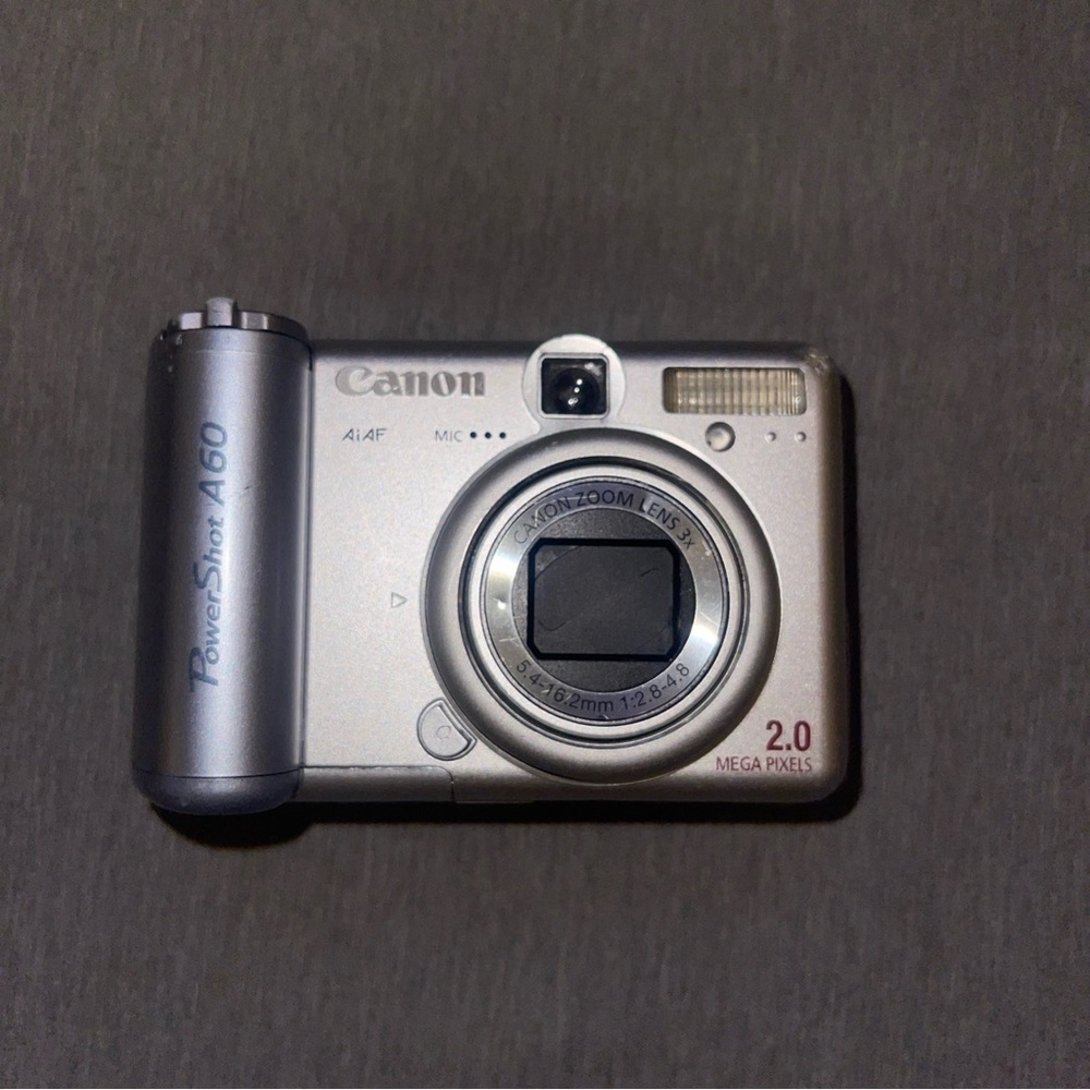 Canon PowerShot A60 2.0MP Digital Camera No Memory Card use for parts